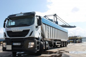 Los transportistas que compren camión de gas recibirán 20.000 euros de ayuda -